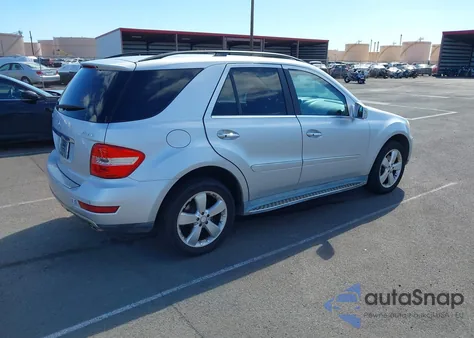 2011 Mercedes-Benz Ml 350 4Matic z USA, uszkodzony, nr VIN 4JGBB8GBXBA716048